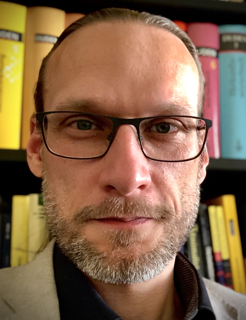 Dr. Stefan Lotze Dr. Stefan Lotze
